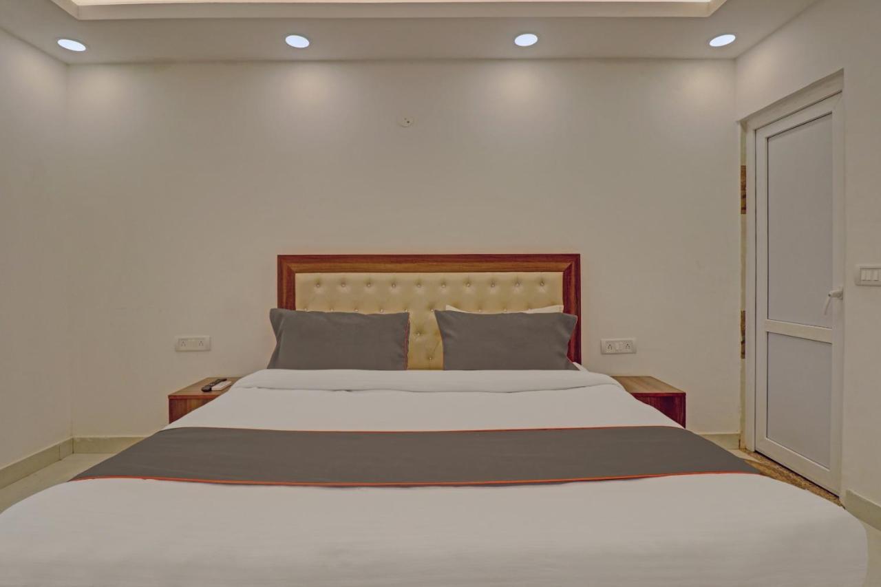 Collection O Spot Light Near Tughlakabad Station Metro Station Hotel Indraprast Exterior photo
